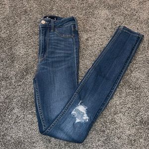 Women’s Ultra High-Rise Jean Legging